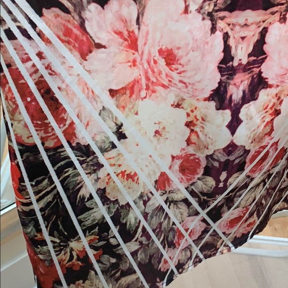 Floral printed tank - Picture 2 of 2